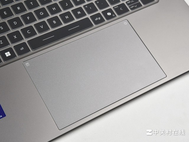 ΢�����16 Flip AI+ 2026ͼ�ͣ�360�㷭ת������ֵʵ�����