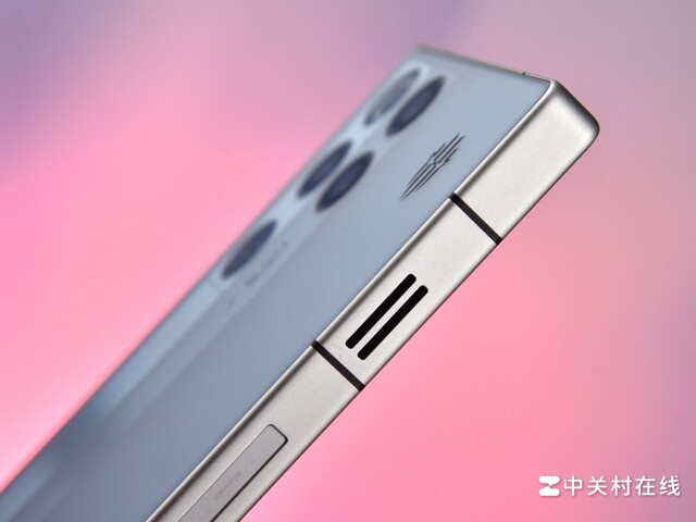 ��ħ 11 Pro����ս���ͼ�ͣ������ǵ羺����