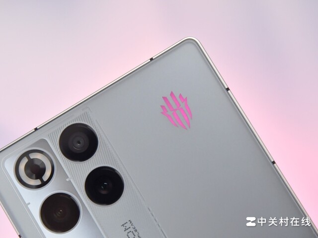 ��ħ 11 Pro����ս���ͼ�ͣ������ǵ羺����