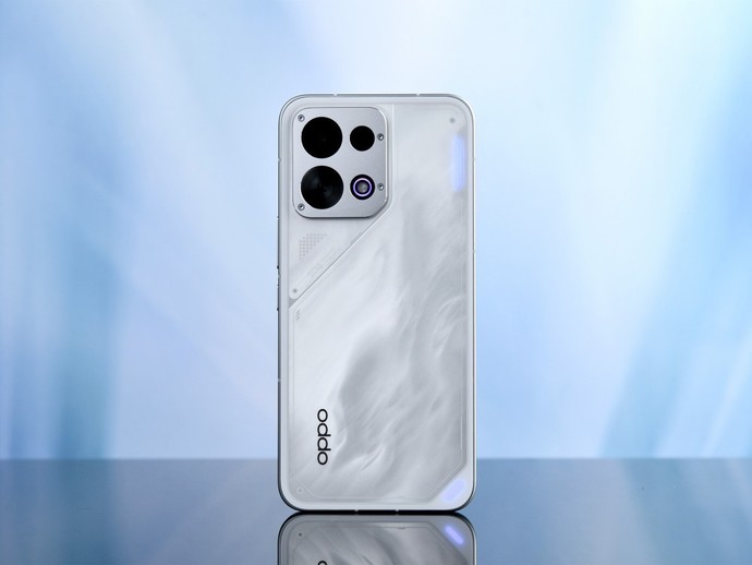 OPPO K15疾速白图赏：疾速美学与耐用性的融合