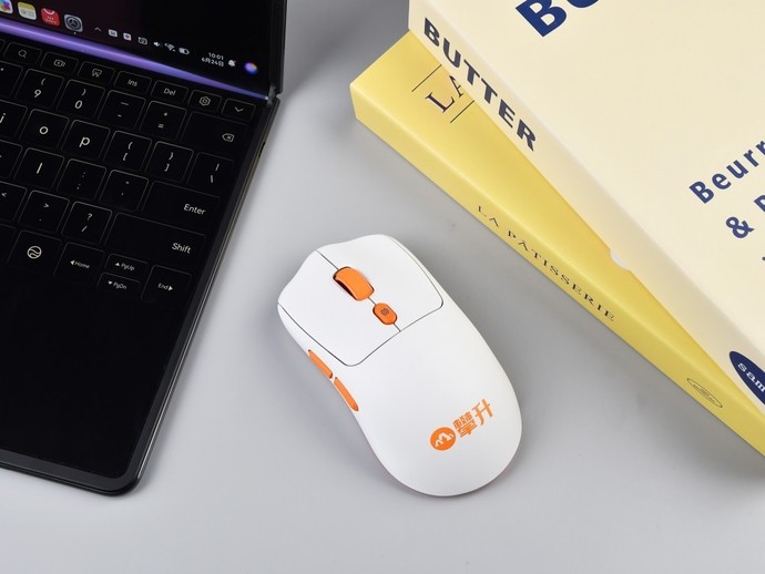 攀升炎橙星闪鼠标图赏：颜值手感都满分