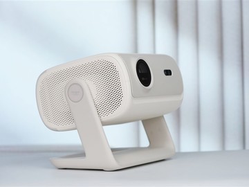 D7X三色激光投影仪：2000元价位画质新标杆