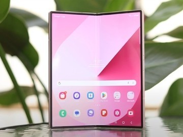 三星测试OneUI 9，曝光首款横向阔折叠屏新机Galaxy Wide Fold