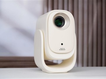哈趣Q1 Pro Max发布：1299元起售的LCD投影旗舰，搭载哈曼音响与AI OS