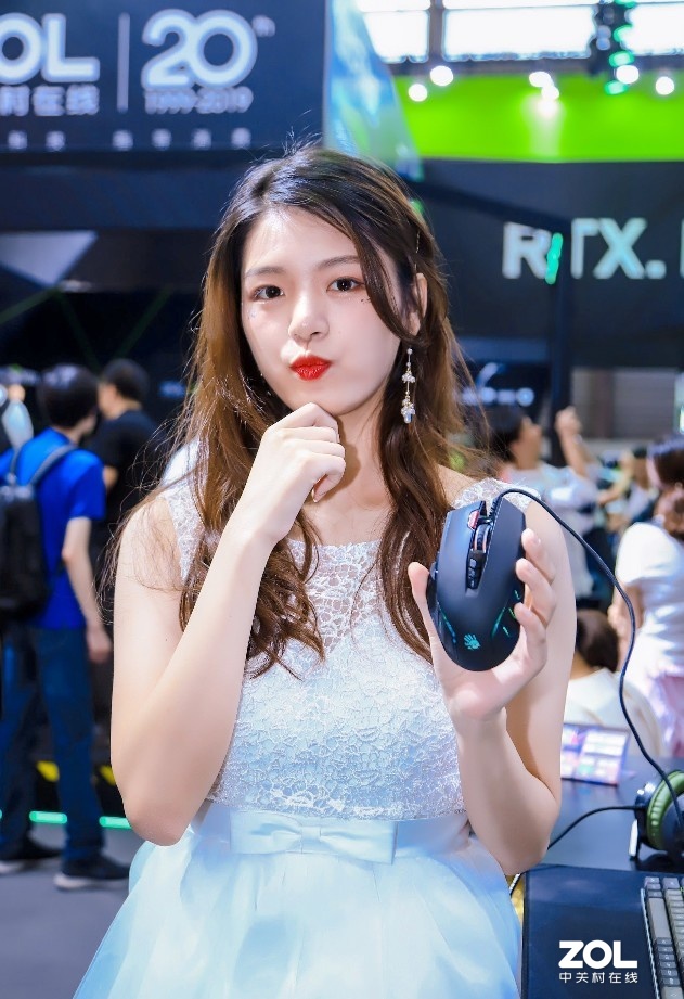 ChinaJoy2019 ˫չ̨ЩܴС
