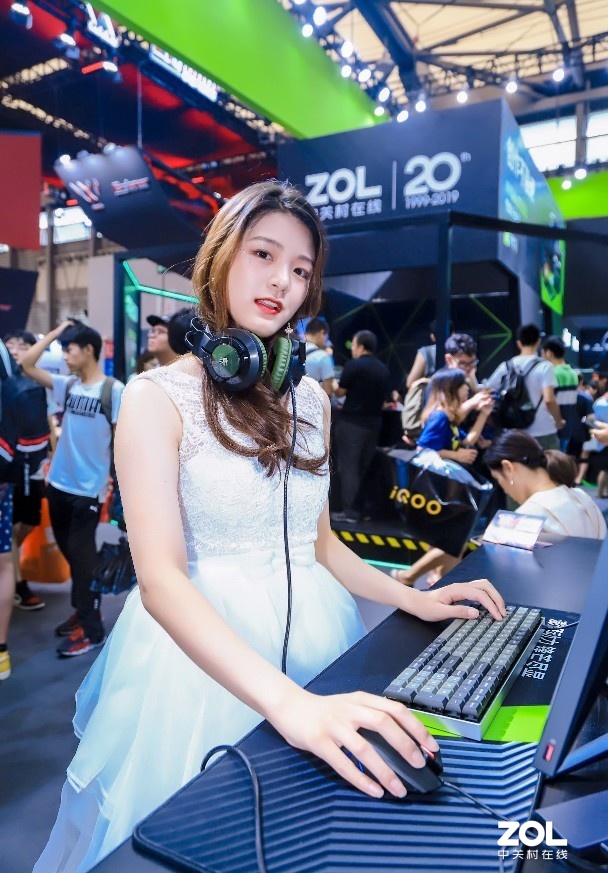 ChinaJoy2019 ˫չ̨ЩܴС